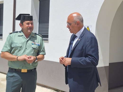 Fin de las obras en el cuartel de la Guardia Civil de Medina del Campo, con la visita del subdelegado del Gobierno, Jacinto Canales. - Foto: Subdelegación del Gobierno

